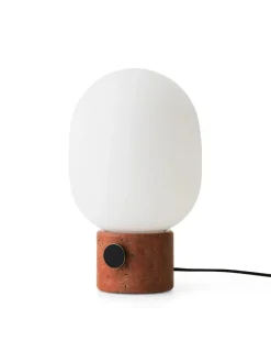 Audo Copenhagen Spots<JWDA Table Lamp, red travertine stone fra