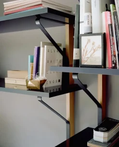 Artek Hylder<Kaari Wall Shelf, 100x188 cm fra