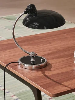 Fritz Hansen Skrivebordslamper|Spots<Kaiser Idell Bordlampe fra
