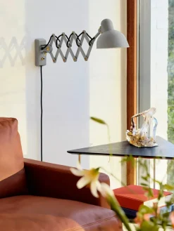 Fritz Hansen Væglamper|Spots<Kaiser Idell Sakselampen af