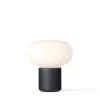 New Works Portable Lamper|Spots<Karl-Johan portable bordlampe, Cold Black fra