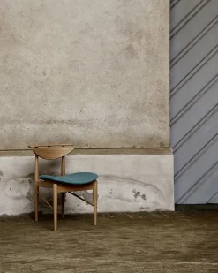 House of Finn Juhl Spisebordsstole<Karmstolen, eg olie/valnød af Finn Juhl