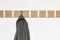 LoCa Knagerækker|Entrémøbler<KNAX knagerække med fire knager fra