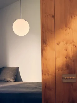 Frandsen Pendler|Spots<Koi Pendel, white/black Ø32 fra