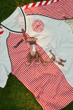 Kay Bojesen Gaver Til Ham|Figurer<Lille Abe x DBU 86 Away af