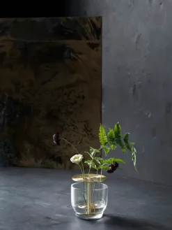 Fritz Hansen Vaser<Lille Ikebana Vase, messing af Jaime Hayon