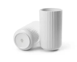 Lyngby Porcelæn Vaser<Lyngbyvasen i lilla, H20,5 cm fra