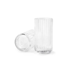 Lyngby Porcelæn Vaser<Lyngbyvasen i rød, H15,5 cm fra