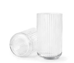 Lyngby Porcelæn Vaser<Lyngbyvasen i rød, H15,5 cm fra