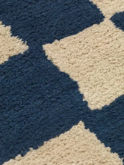 Ferm Living Gulvtæpper<Mara Washable Rug 90 x 150 cm, deep blue fra
