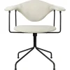 GUBI Kontorstole<Masculo Meeting Chair fra