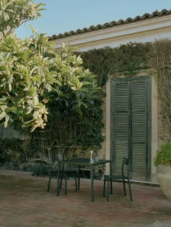 New Works Haveborde<May Spisebord 85 x 85, light grey fra