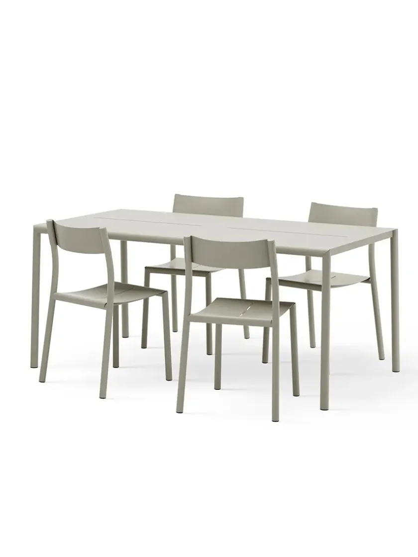 New Works Havemøbelsæt<May sæt, 4 stole og bord 170x85 i light grey fra