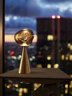 Tom Dixon Spots|Portable Lamper<Melt Portable Bordlampe, gold fra