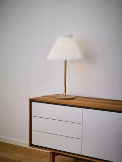 Le Klint Spots<Model 328 Bordlampe, eg fra