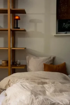 Juna Gaver Til Hende|Tekstiler Til Soveværelset<Monochrome Lines Sengetøj, rosa/hvid fra