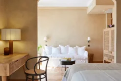 Santa & Cole Spots<Moragas Bordlampe fra Santa and Cole