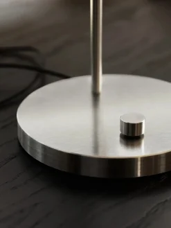 Fritz Hansen Skrivebordslamper|Spots<MS021 Bordlampe, stål fra