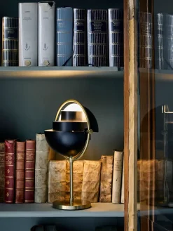 GUBI Portable Lamper|Spots<Multi-Lite Portable Bordlampe, messing/sort fra