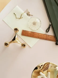 STOFF Nagel Lysestager<Nagel Lysestage, sort krom fra