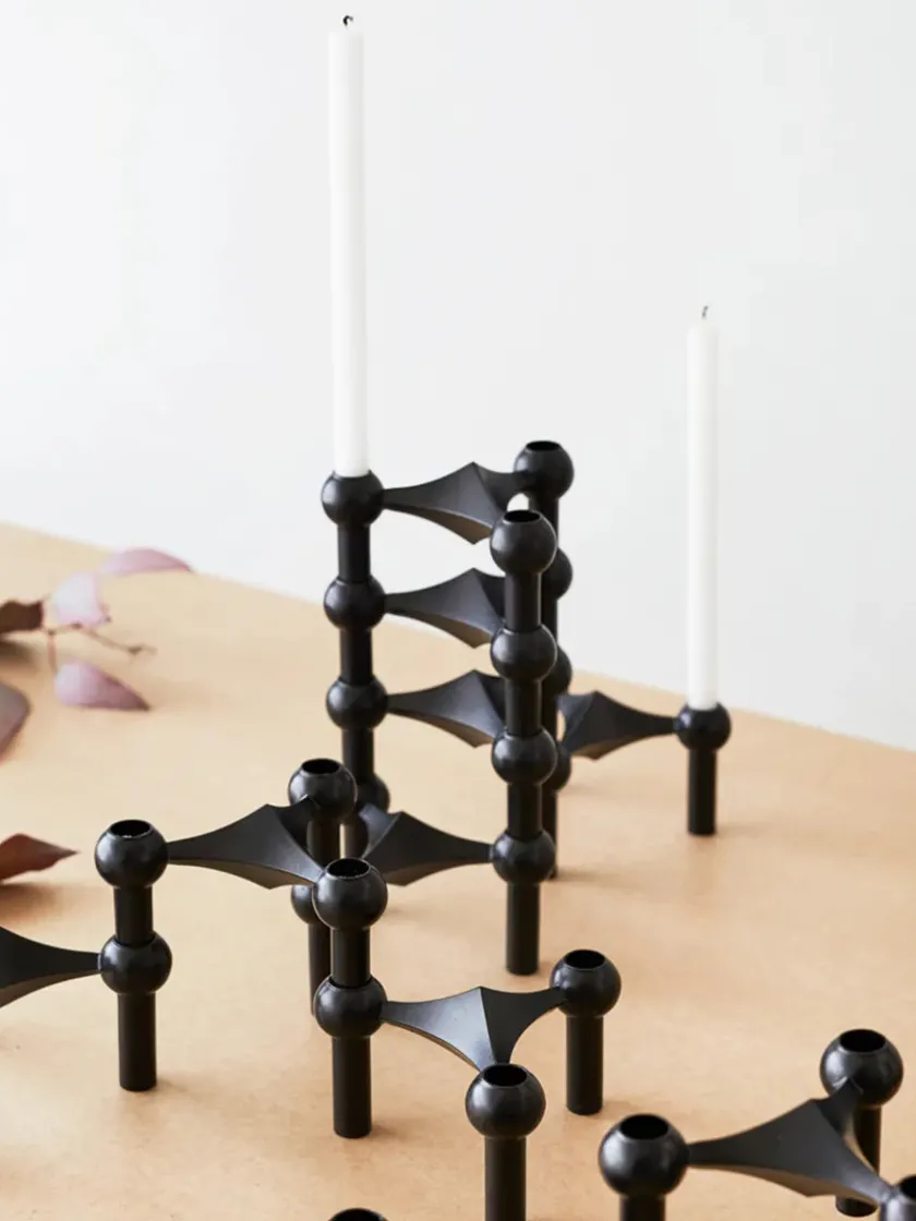 STOFF Nagel Lysestager<Nagel Lysestage, sort krom fra