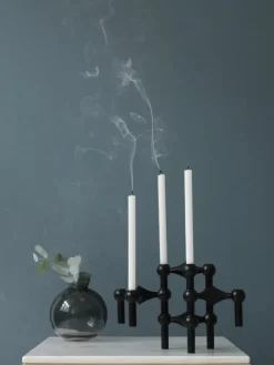 STOFF Nagel Lysestager<Nagel Lysestage, sort krom fra