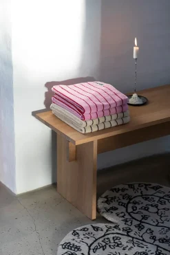Bongusta Gaver Til Ham|Gaver Til Hende<Naram towel - Creme & Ink fra