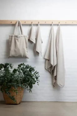 Bongusta Badeværelsestekstiler<Naram towel - Lavender Blue fra