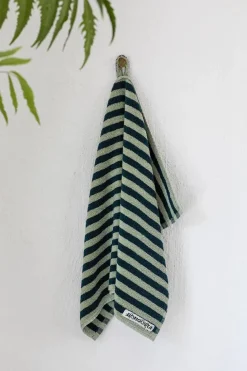 Bongusta Gaver Til Ham|Gaver Til Hende<Naram towel - Sea foam & Deep teal fra