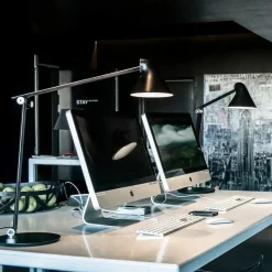 Louis Poulsen Skrivebordslamper|Spots<NJP bordlampe fra