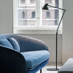 Louis Poulsen Gulvlamper|Spots<NJP gulvlampe fra