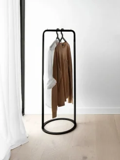 Woud Tøjstativer<O&O Clothes Rack fra