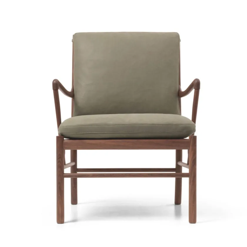 Carl Hansen & Søn Loungestole|Lænestole<OW149 Colonial lænestol, valnød olie, Terra-læder af Ole Wanscher
