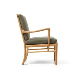 Carl Hansen & Søn Loungestole|Lænestole<OW149 Colonial lænestol, valnød olie, Terra-læder af Ole Wanscher