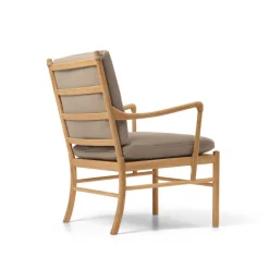 Carl Hansen & Søn Loungestole|Lænestole<OW149 Colonial lænestol, valnød olie, Terra-læder af Ole Wanscher