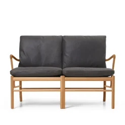 Carl Hansen & Søn Sofaer<OW149-2 Colonial sofa eg olie, Terra-læder af Ole Wanscher