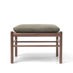 Carl Hansen & Søn Skamler|Fodskamler<OW149F Fodskammel til Colonial lænestol, valnød olie, Terra-læder af Ole Wanscher