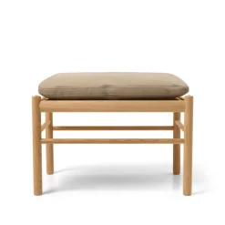 Carl Hansen & Søn Skamler|Fodskamler<OW149F Fodskammel til Colonial lænestol, eg olie, Terra-læder af Ole Wanscher