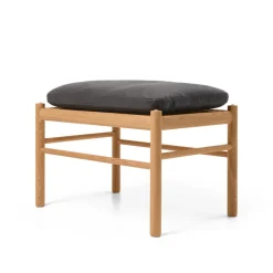 Carl Hansen & Søn Skamler|Fodskamler<OW149F Fodskammel til Colonial lænestol, eg olie, Terra-læder af Ole Wanscher