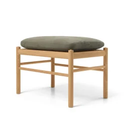 Carl Hansen & Søn Skamler|Fodskamler<OW149F Fodskammel til Colonial lænestol, eg olie, Terra-læder af Ole Wanscher