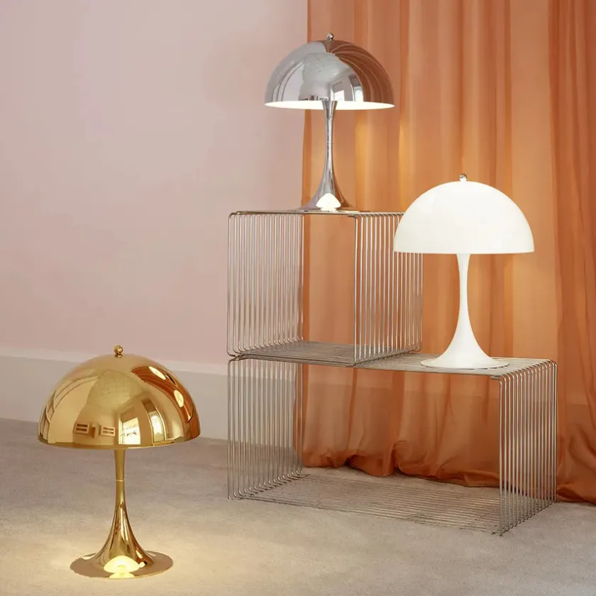 Louis Poulsen Spots<Panthella 250 bordlampe, messing af Verner Panton