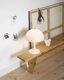 Louis Poulsen Spots<Panthella 250 Bordlampe, pale rose opal af Verner Panton