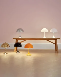 Louis Poulsen Spots<Panthella 250 Bordlampe, pale rose opal af Verner Panton