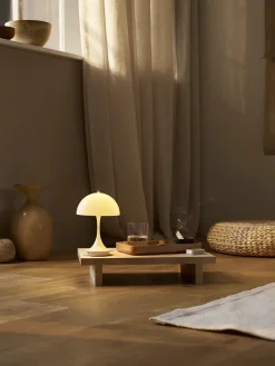 Louis Poulsen Portable Lamper|Spots<Panthella 160 Portable V3, brass af Verner Panton