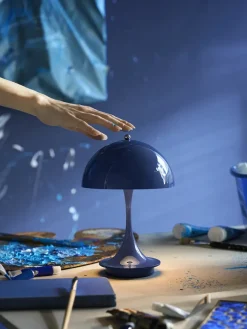 Louis Poulsen Portable Lamper|Spots<Panthella 160 Portable V3, opaque coral af Verner Panton