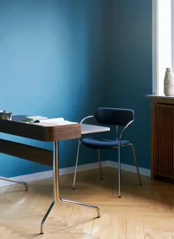 &Tradition Skriveborde<Pavilion Skrivebord AV16 fra