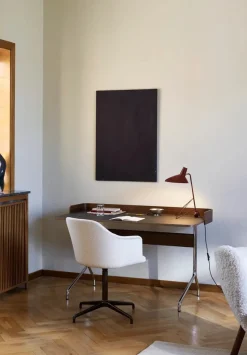 &Tradition Skriveborde<Pavilion Skrivebord AV16 fra