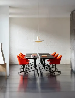 &Tradition Skriveborde<Pavilion Skrivebord AV16 fra