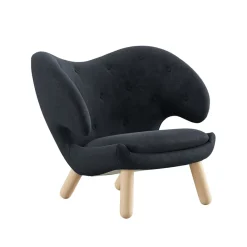 House of Finn Juhl Lænestole<Pelikan stol, valnød af Finn Juhl