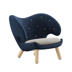 House of Finn Juhl Lænestole<Pelikan stol, valnød af Finn Juhl